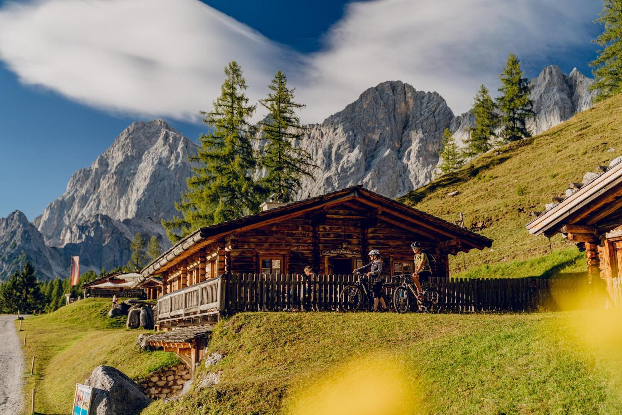 Brandhof - Chalet Am Berg Ramsau am Dachstein Exterior foto